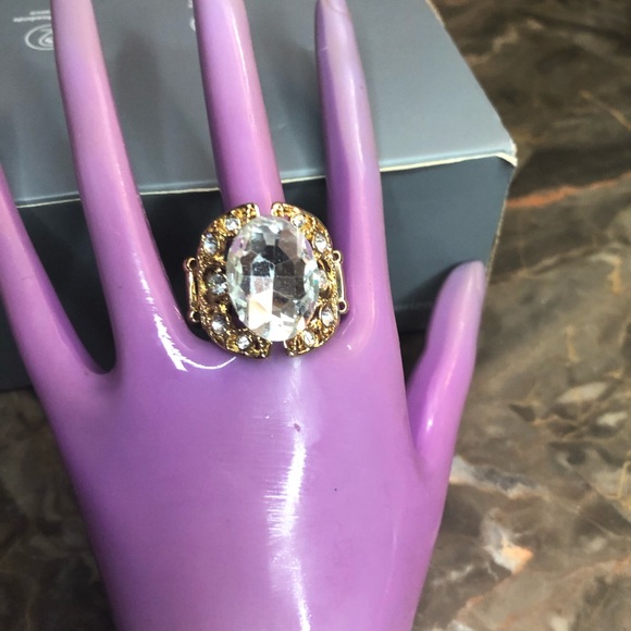 Paparazzi clear stone ring - Picture 2 of 3
